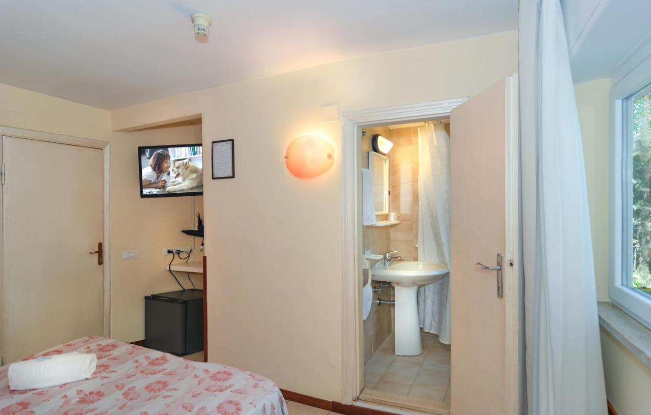 Hotel Storyville Business & Holiday Cinquale Buitenkant foto