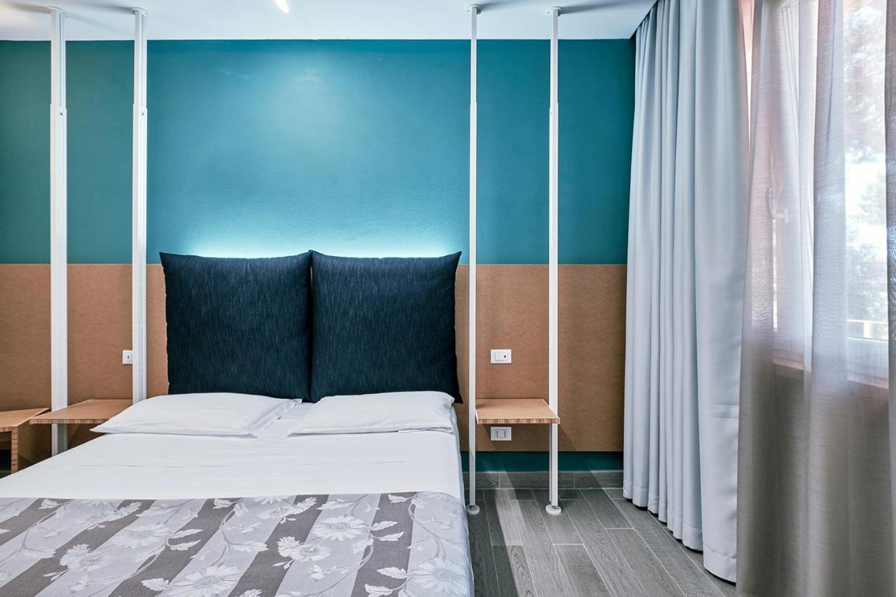 Hotel Storyville Business & Holiday Cinquale Buitenkant foto